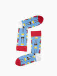 Lustige hellblaue Socken mit Dirndl-, Bierkrüge-Motiv “Bavarian Madness” von We are Socks! Typisch bayrisch eben.