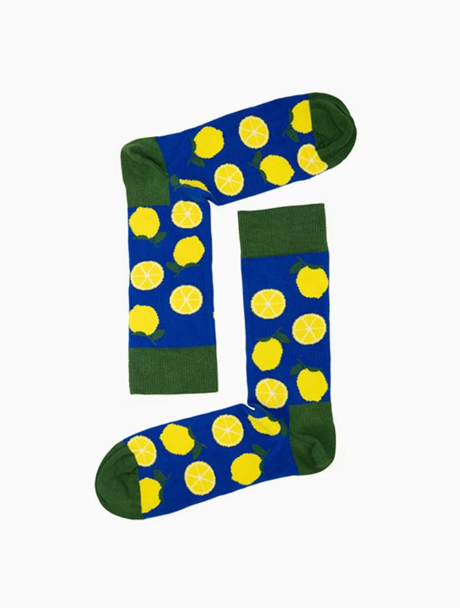 Lustige blaue Zitronen-Socken mit Zitronen-Motiv “Blue Lemon” von We are Socks!