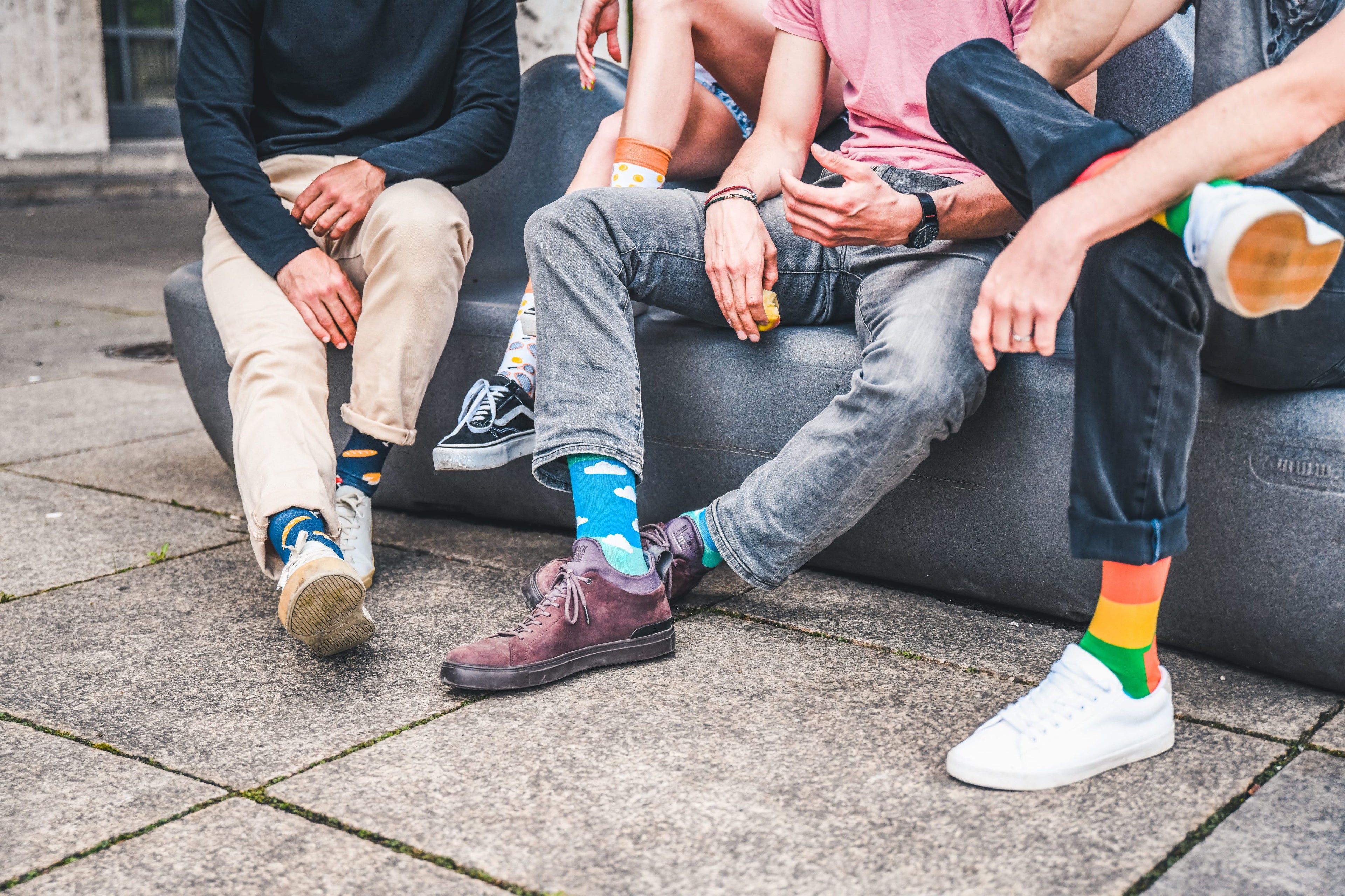Regenbogen Socken, Gay Pride Socken mit Regenbogen-Motiv - LGBTQ Socken - Gay Socken - Homo Socken - Trans Socken - Queer Socken ✓Hand gekämmte Biobaumwolle ✓Angenehmer Tragekomfort