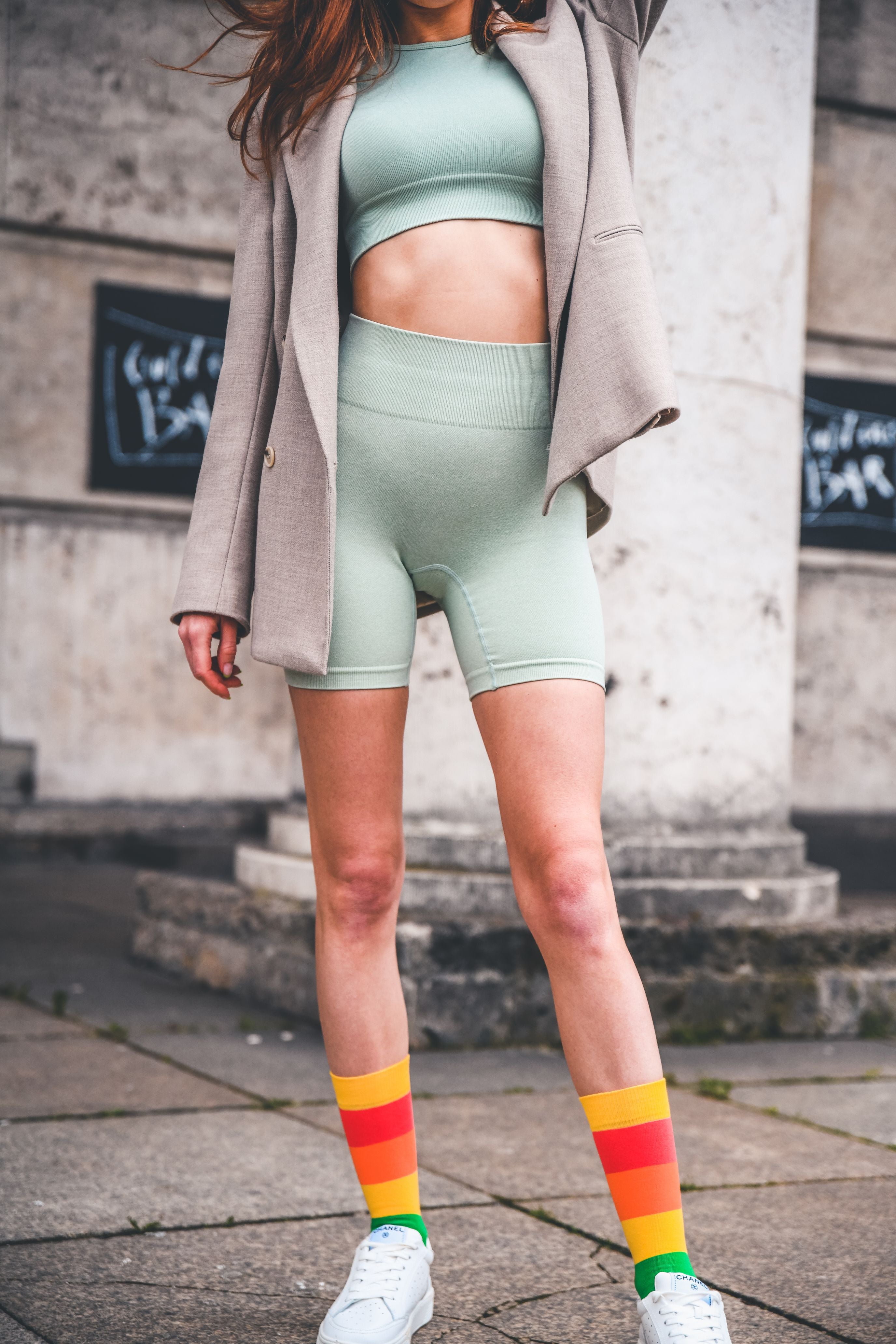 Regenbogen Socken, Gay Pride Socken mit Regenbogen-Motiv - LGBTQ Socken - Gay Socken - Homo Socken - Trans Socken - Queer Socken ✓Hand gekämmte Biobaumwolle ✓Angenehmer Tragekomfort