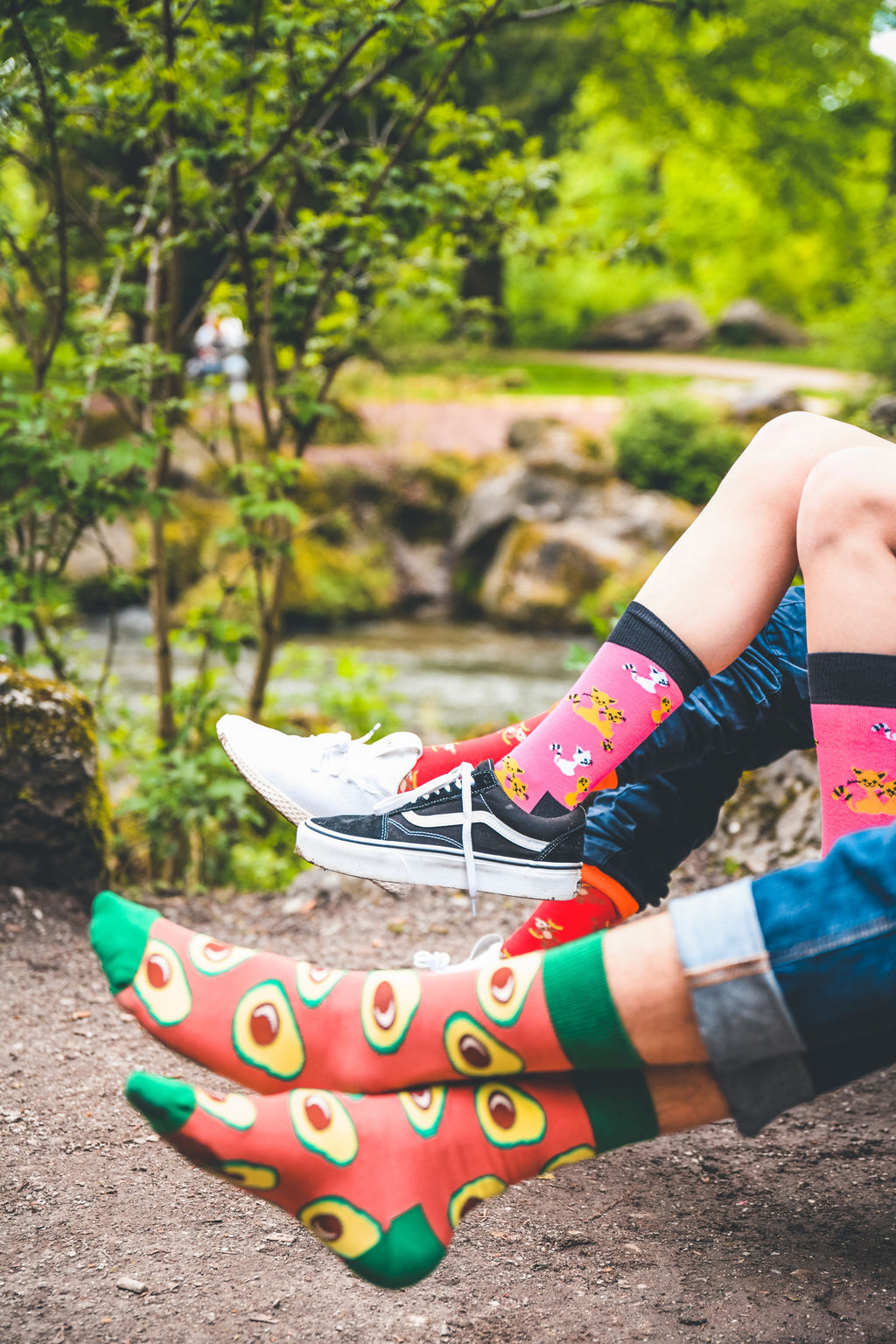 Pinke Katzensocken mit Katzenmotiv “Cute Cats” von We are Socks!